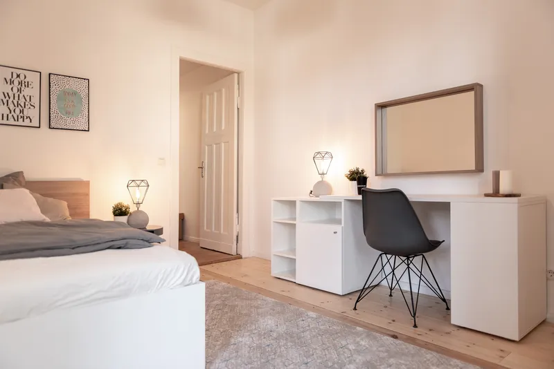 WG-Zimmer mit Altbauflair direkt am Schäfersee — photo 1